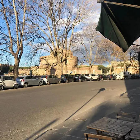 Guest house Lungotevere Collection 2*
