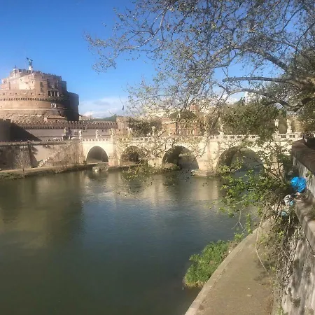 Lungotevere Collection Guest house 2*