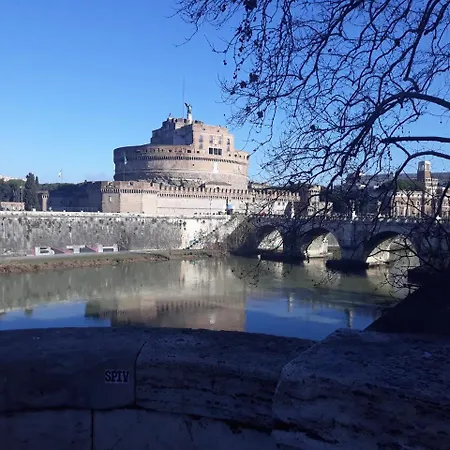 Lungotevere Collection Maison d'hôtes 2*